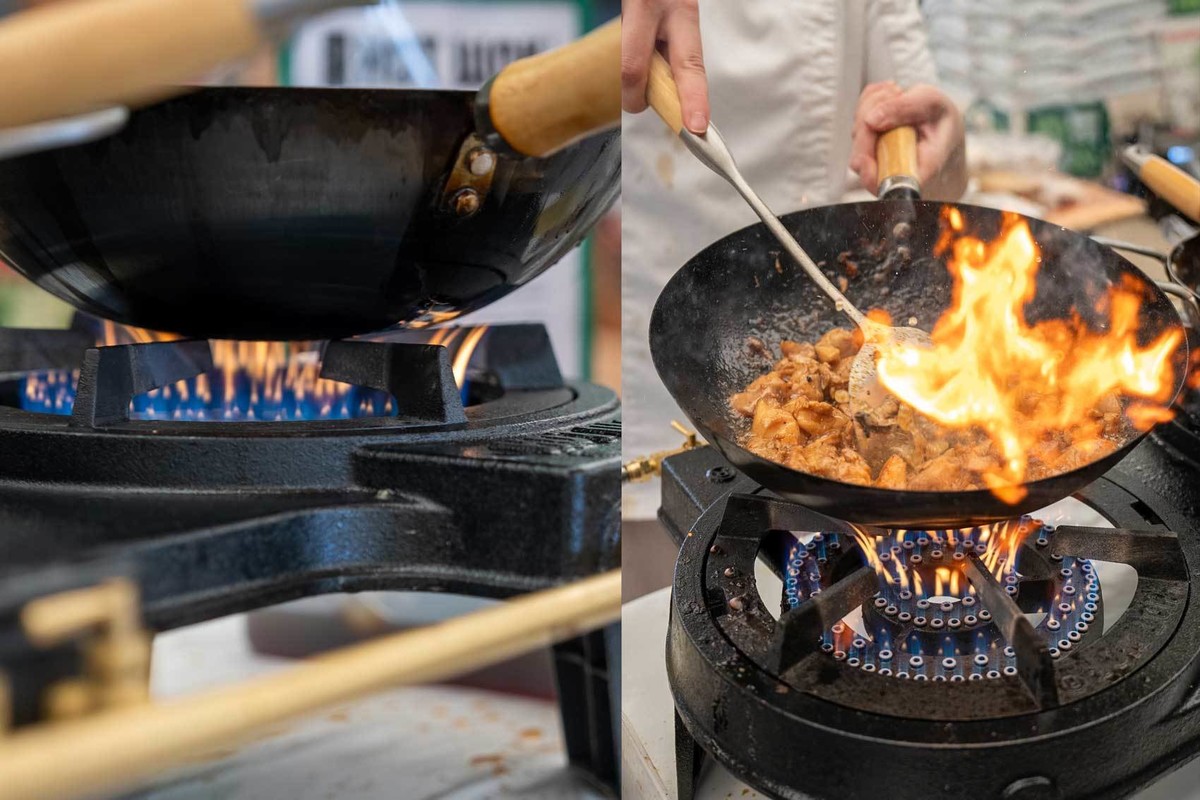 HOT WOK je vrhunska rešitev za pripravo najrazličnejših jedi – od enolončnic in ocvrtih specialitet do hitro praženih obrokov. Zaradi izjemne učinkovitosti omogoča tudi prihranek električne energije v času najvišjih cen, saj deluje na plin.